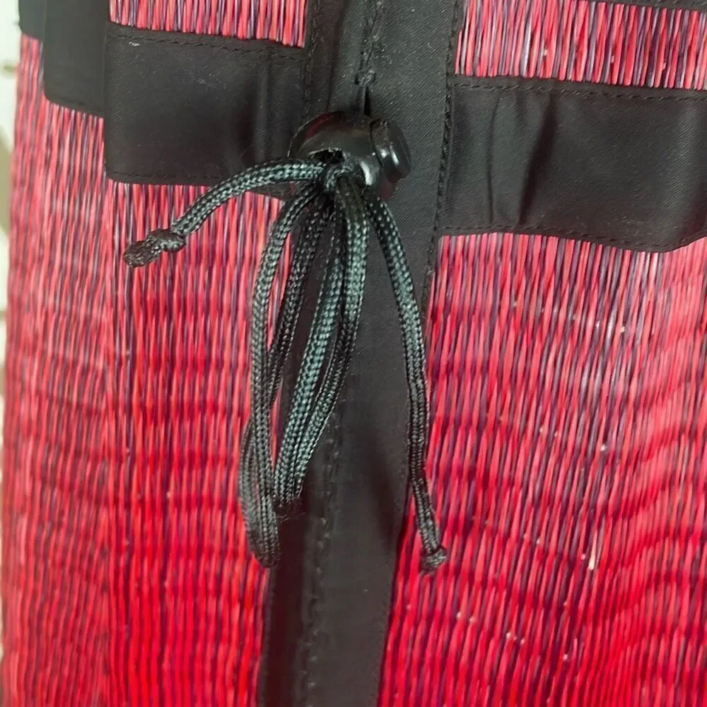 Red Straw Bucket Bag - Picture 4 of 8